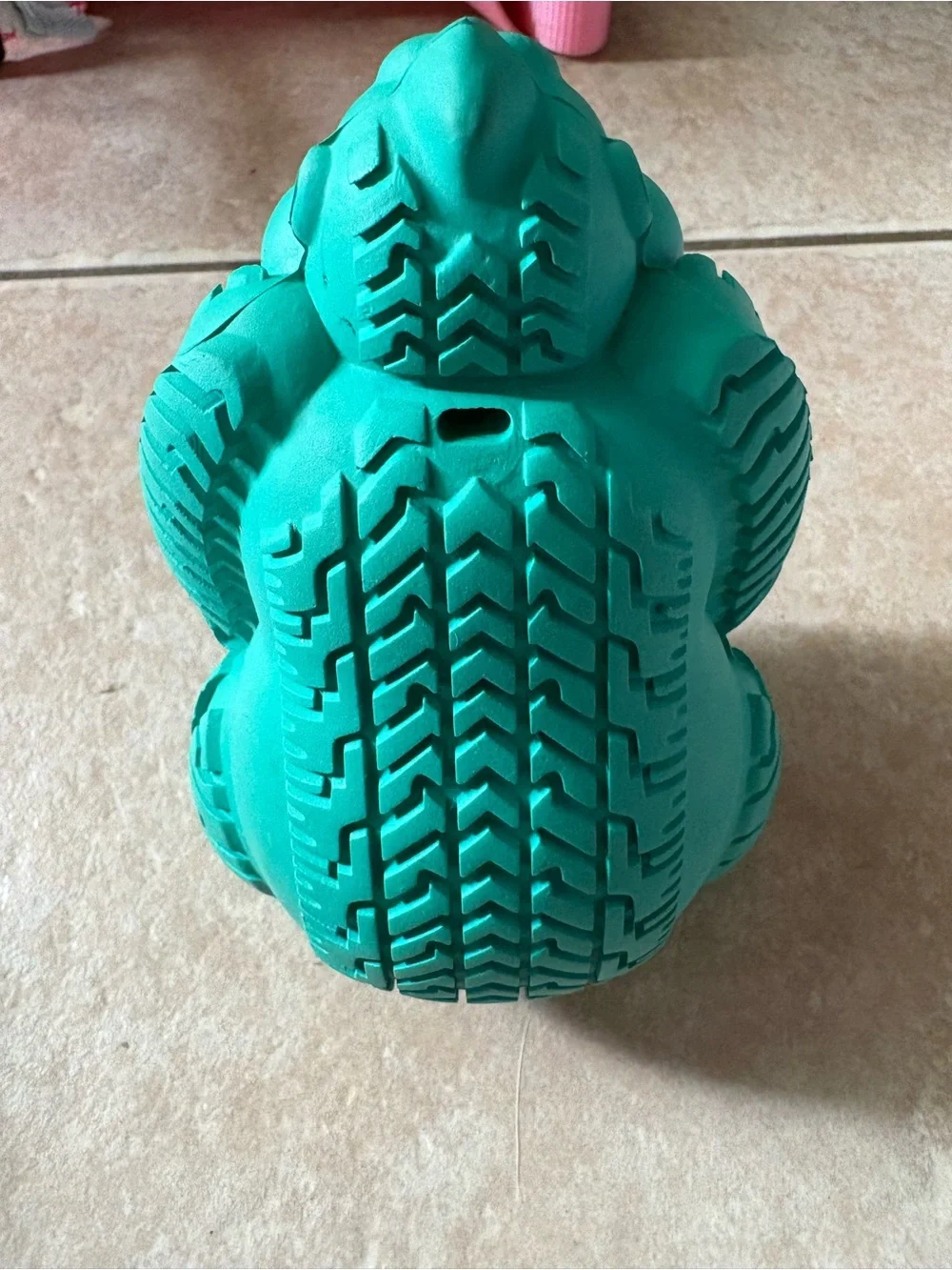 Bundle! dog treat launcher, tire with rope and gorilla kong toy